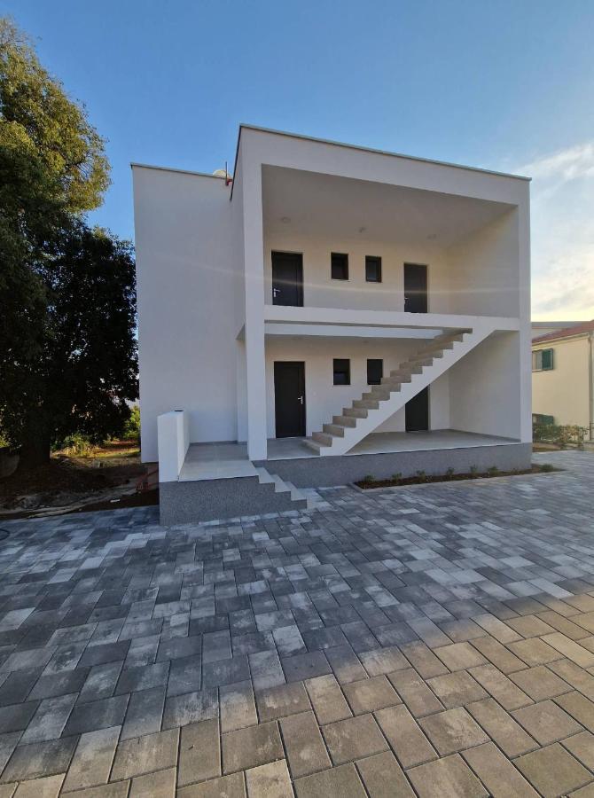 Providenca Residence シベニク エクステリア 写真