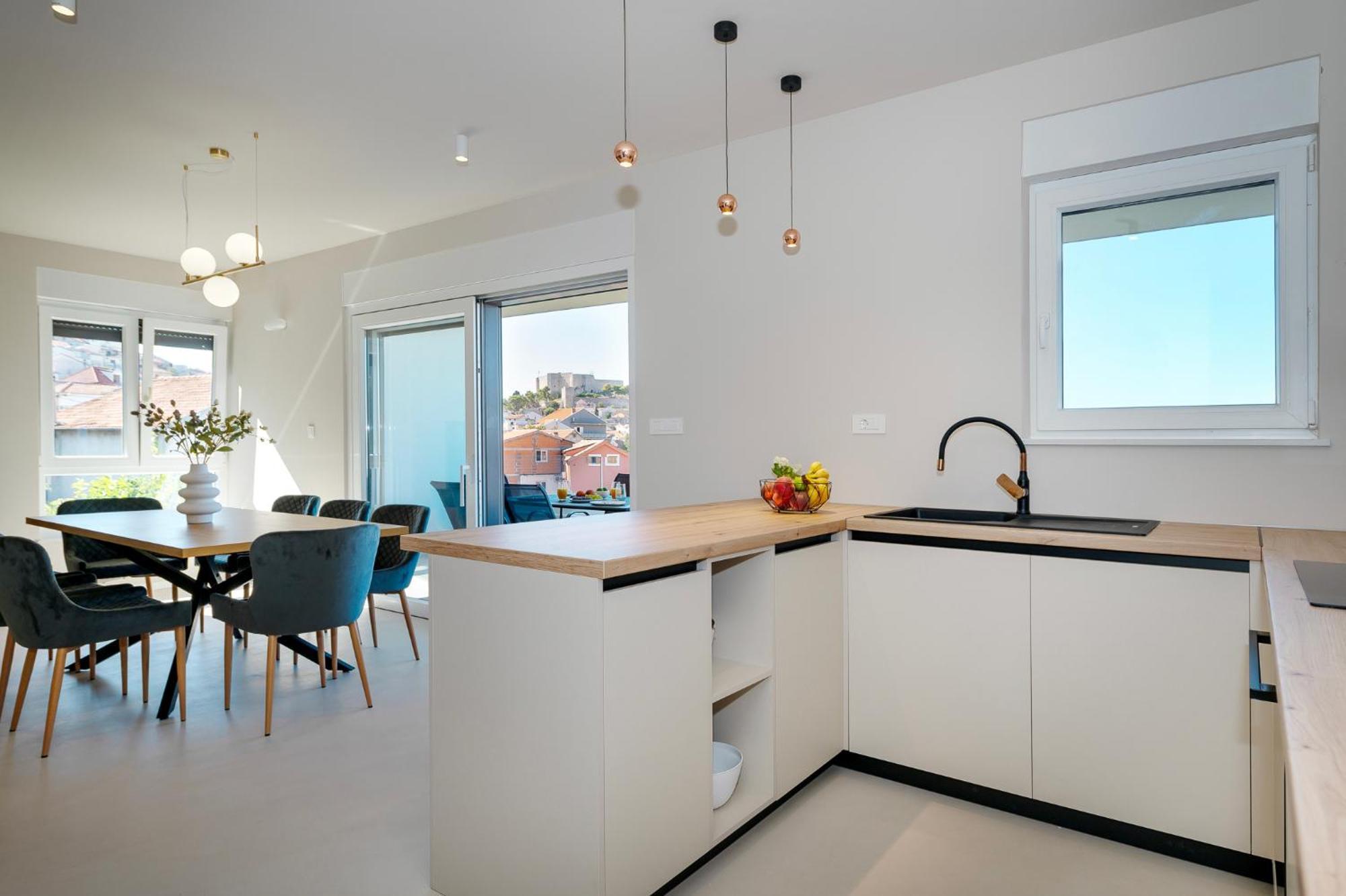 Providenca Residence シベニク エクステリア 写真