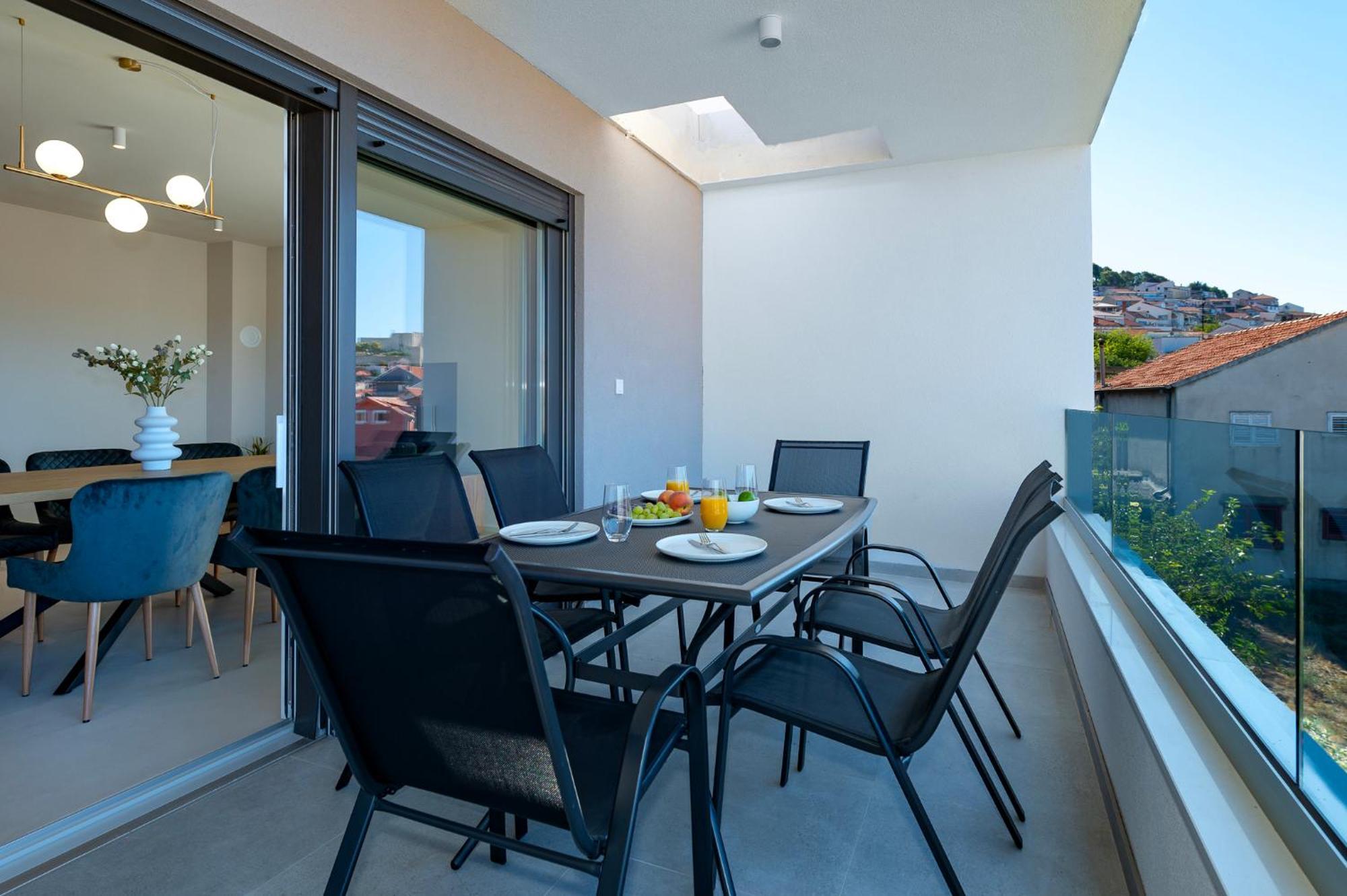 Providenca Residence シベニク エクステリア 写真